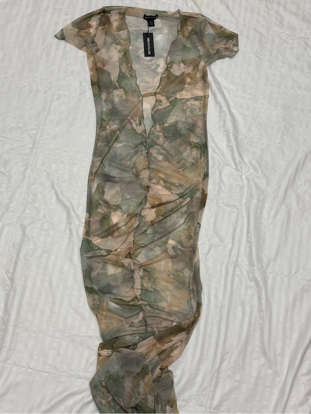 PrettyLittleThing Abstract Mesh Ruched Midi Dress Sage Green US 8 NWT - Picture 6 of 8